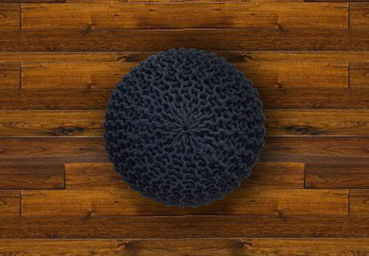 Puff Negro de Algodón Dori Tejido a Mano