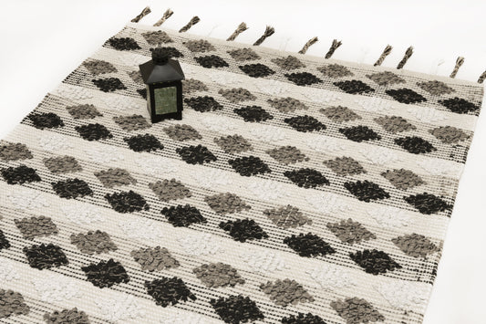 Alfombra de Algodón con Patrón de Diamante – Borde y Flecos