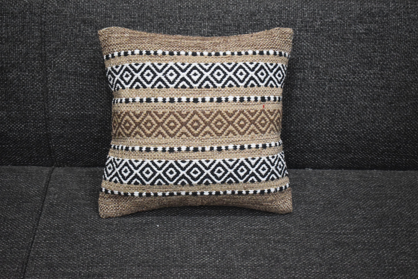 Funda de cojín kilim de algodón.