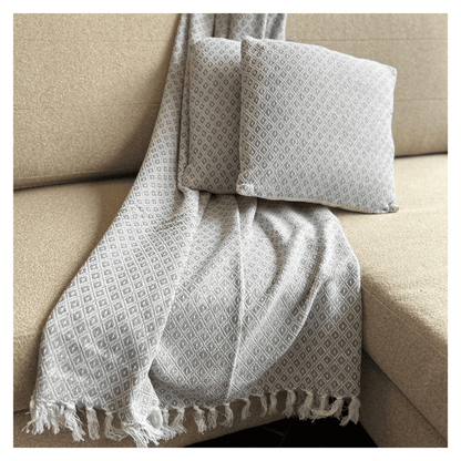 Set de Manta y 2 Cojines de Algodón Tejida a Mano 