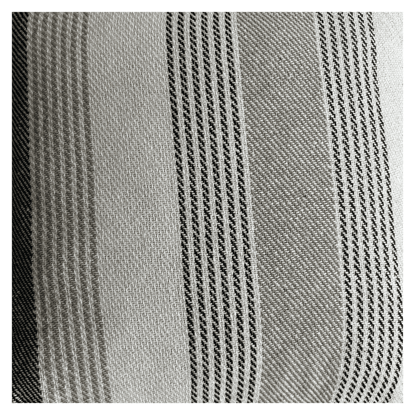 Set de Manta y 2 Cojines de Algodón Tejida a Mano 