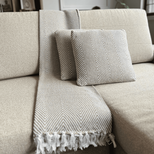 Set de Manta y 2 Cojines de Algodón Tejida a Mano 