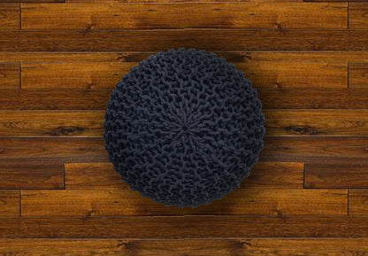 Puff Negro de Algodón Dori Tejido a Mano