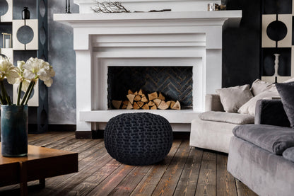 Puff Negro de Algodón Dori Tejido a Mano