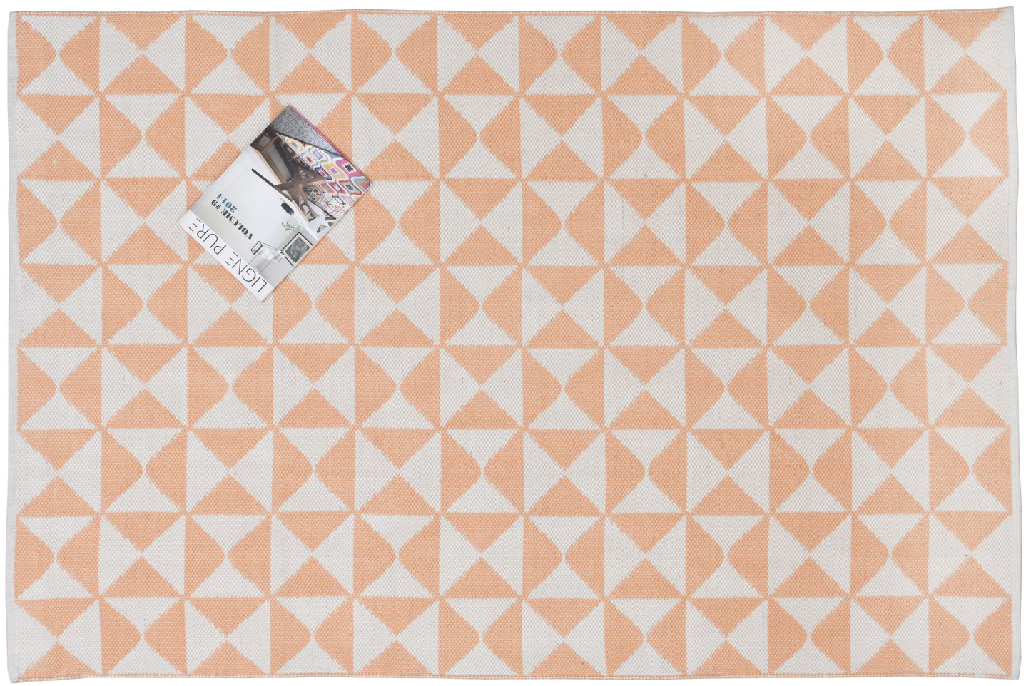 Alfombra de Hilo PET – Reciclada y Resistente