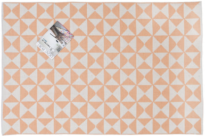 Alfombra de Hilo PET – Reciclada y Resistente