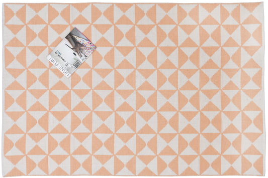 Alfombra de Hilo PET – Reciclada y Resistente