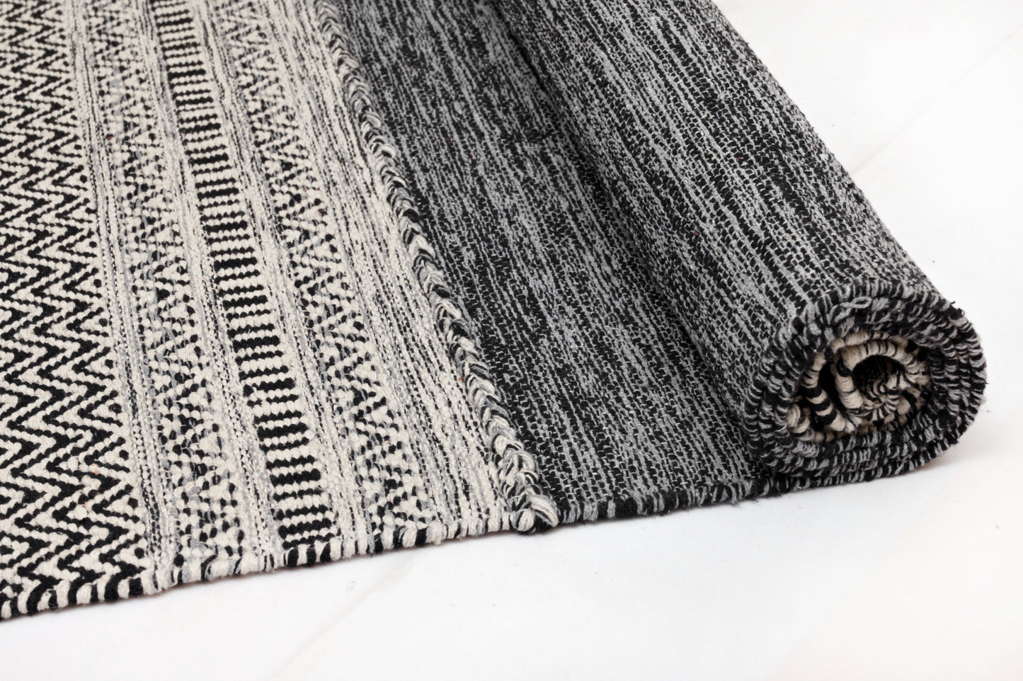 Alfombra Kilim de Algodón – Borde Acabado