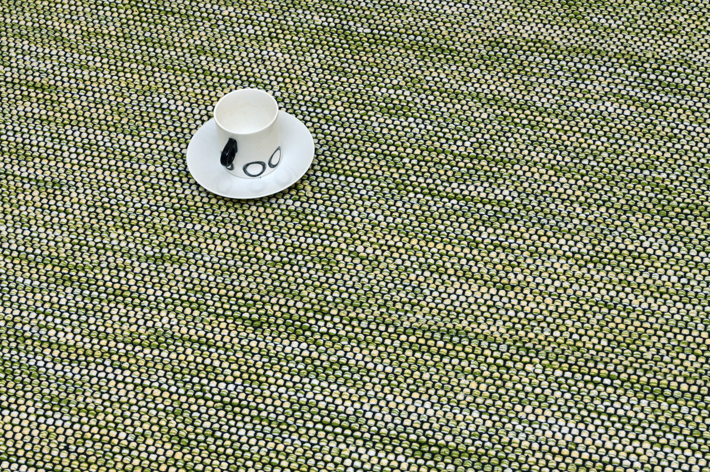 Alfombra de Algodón Verde con Flecos Negros